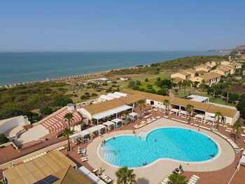 sikania resort and spa