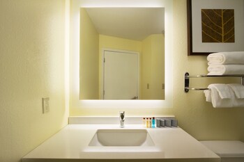 mainstay suites raleigh cary