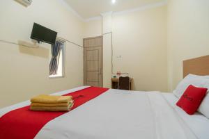 reddoorz jalan kolonel haji burlian palembang 2