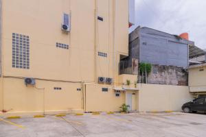 reddoorz jalan kolonel haji burlian palembang 2