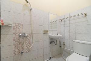 reddoorz jalan kolonel haji burlian palembang 2