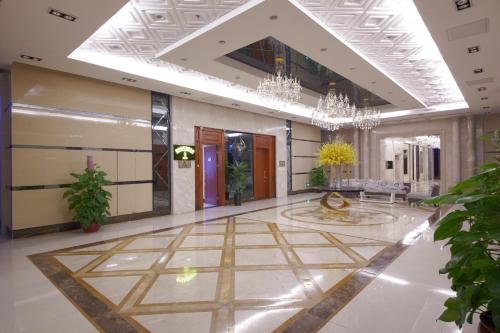 louidon mega apartment hotel of kam rueng plaza sunshine