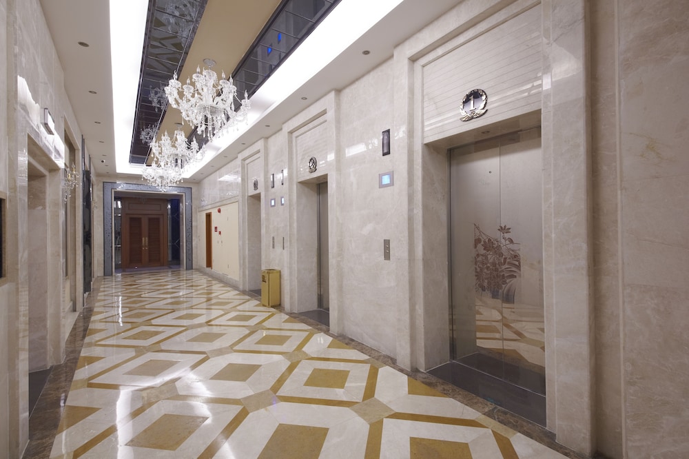 louidon mega apartment hotel of kam rueng plaza sunshine