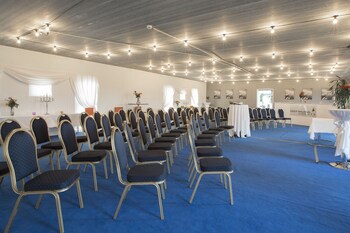 aiden by best western skavsta airport