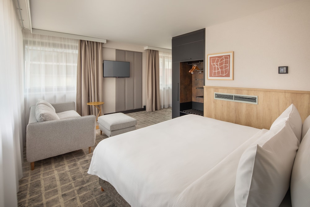 crowne plaza budapest an ihg hotel