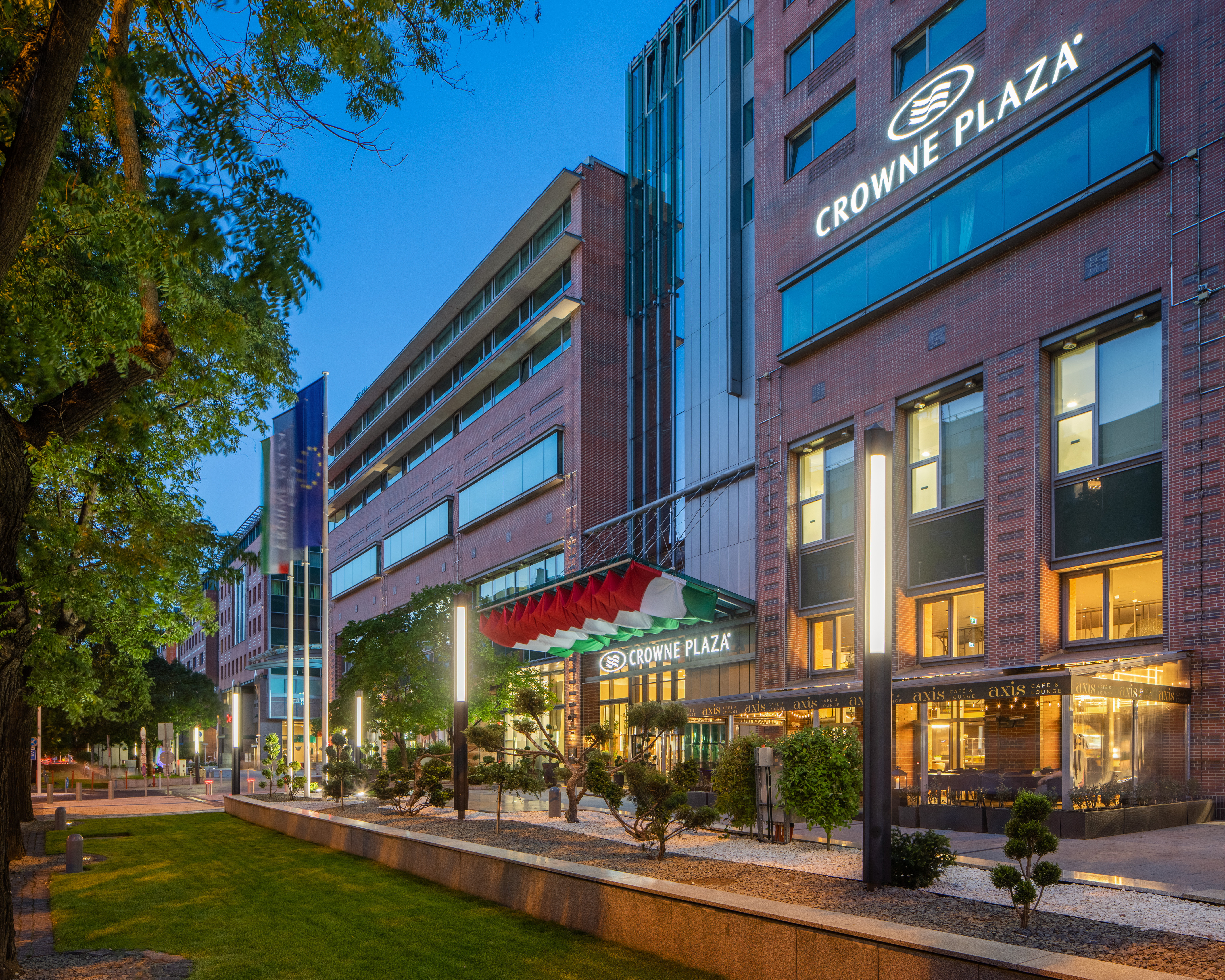crowne plaza budapest an ihg hotel