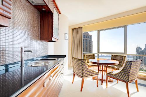 movenpick hotel west bay doha