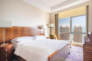 movenpick hotel west bay doha