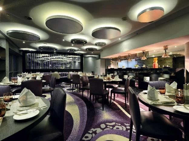 movenpick hotel west bay doha