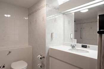 village hotel liverpool