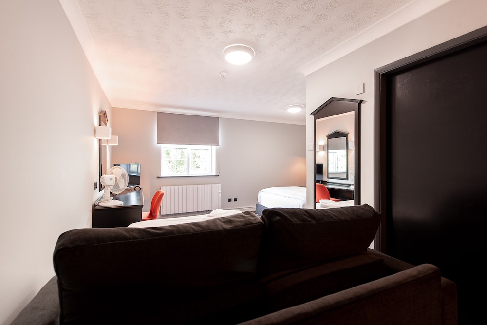 village hotel liverpool