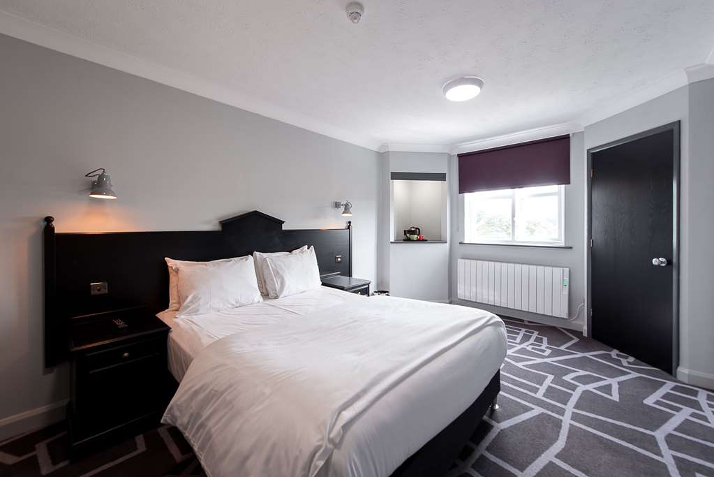 village hotel liverpool