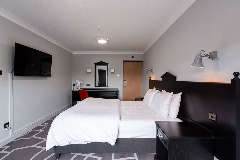 village hotel liverpool