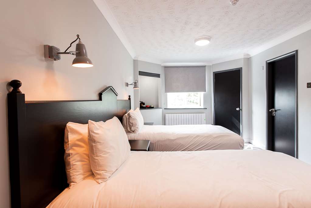 village hotel liverpool