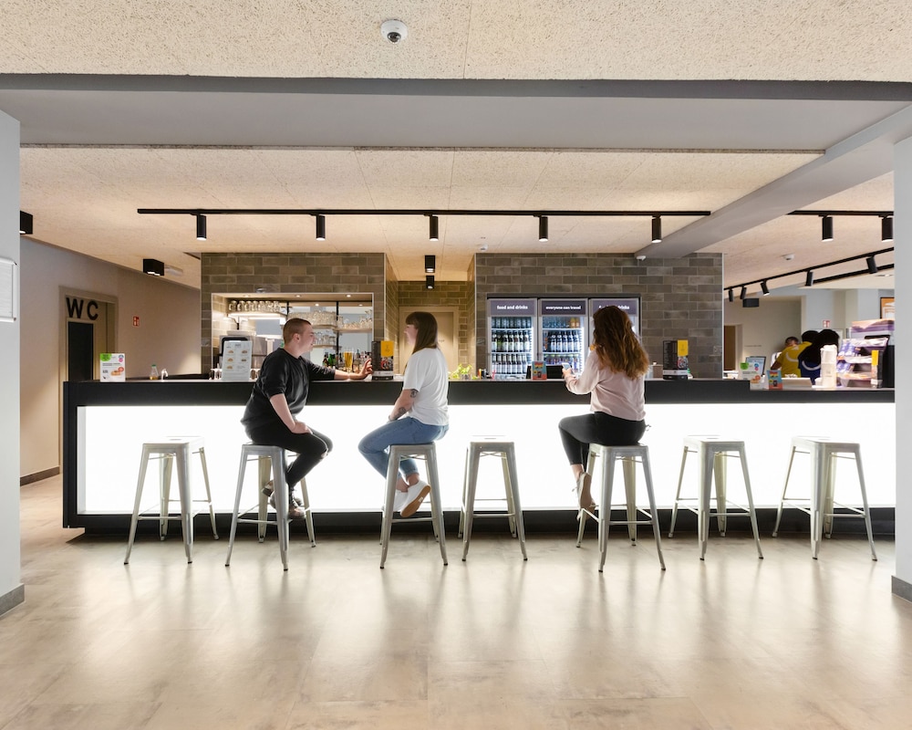 aando frankfurt galluswarte hostel