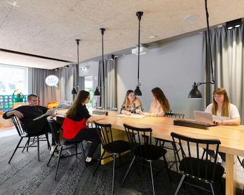 aando frankfurt galluswarte hostel