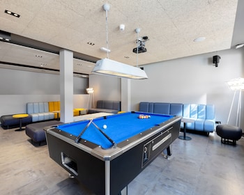 aando frankfurt galluswarte hostel