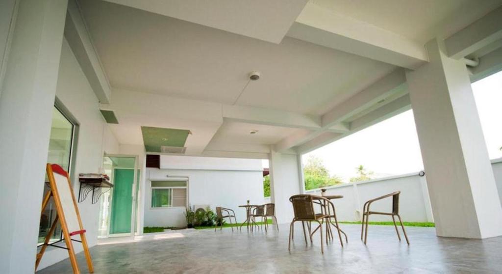 green apartment