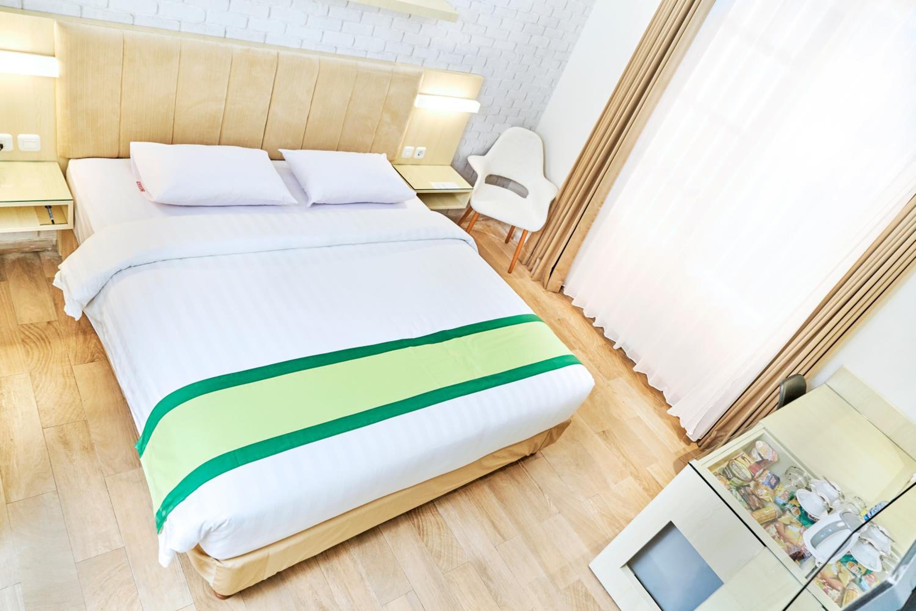 hotel wisata niaga