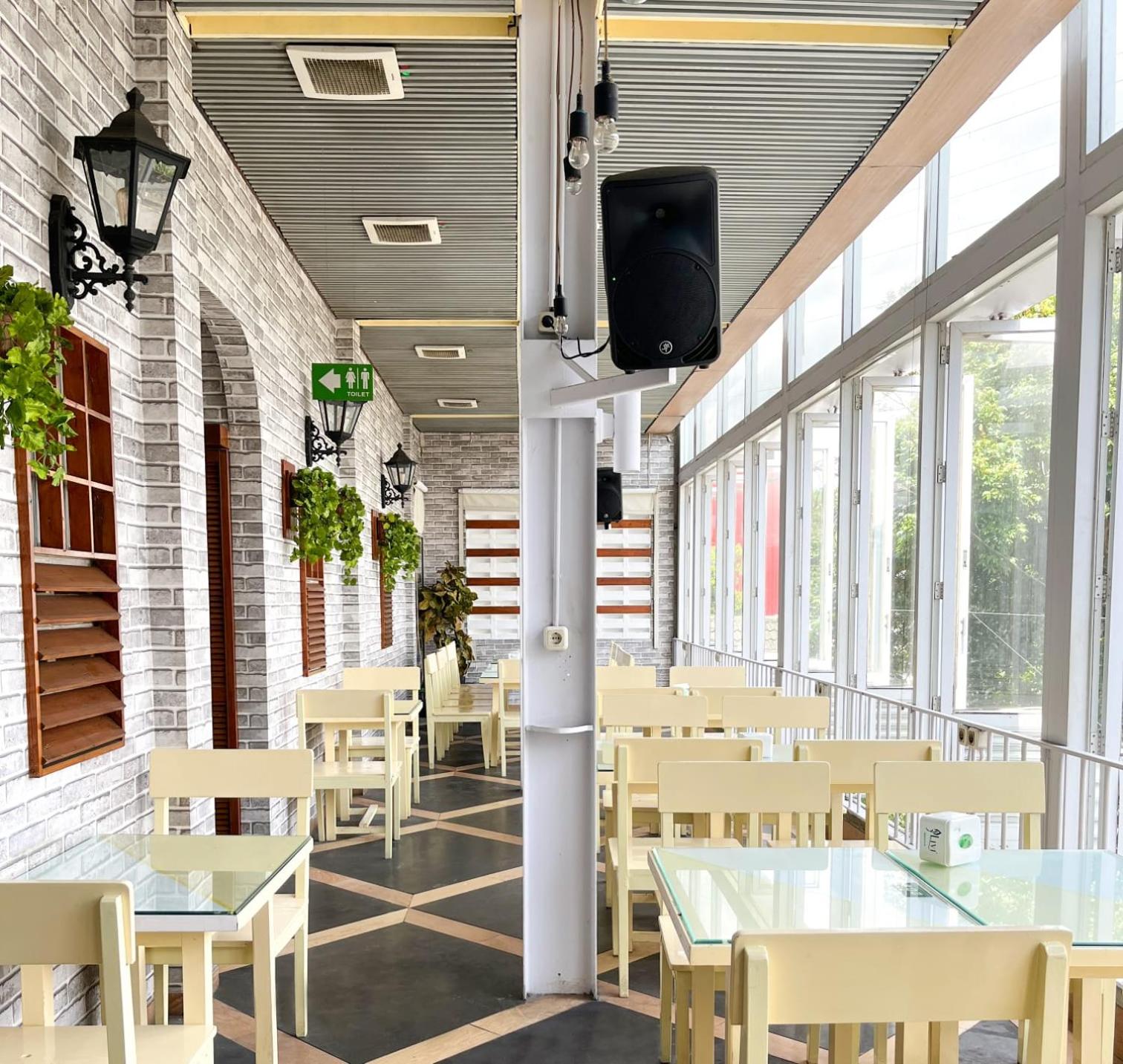 hotel wisata niaga
