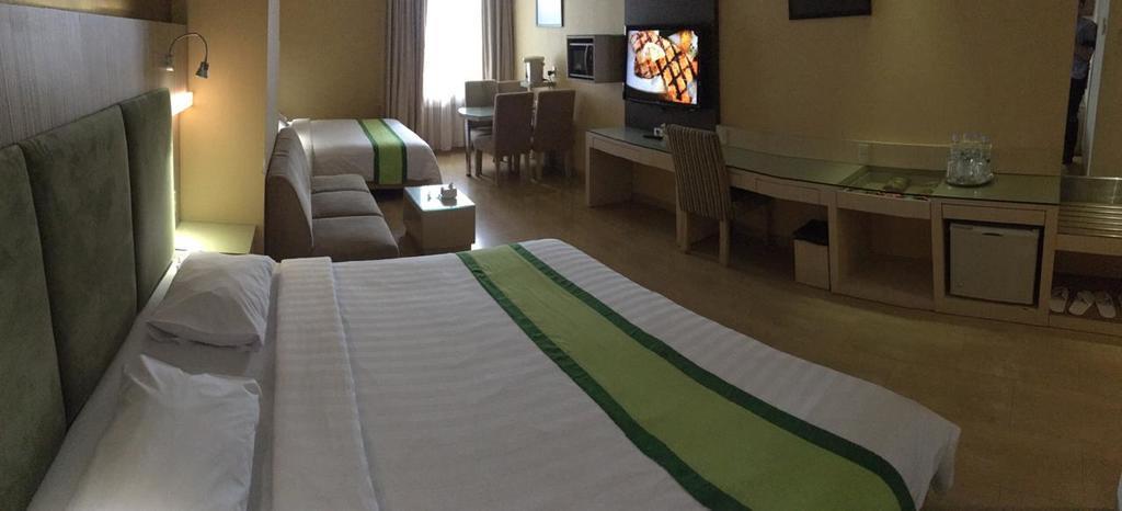 hotel wisata niaga