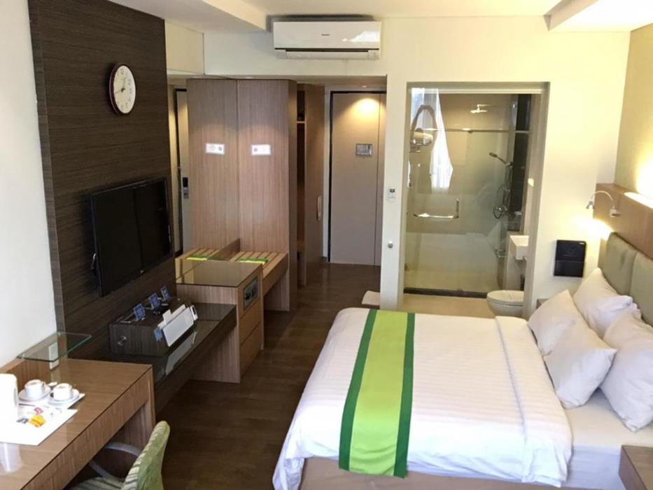 hotel wisata niaga