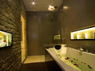 hotel wisata niaga