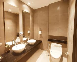 hotel wisata niaga