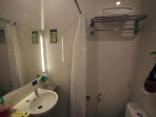 hotel wisata niaga