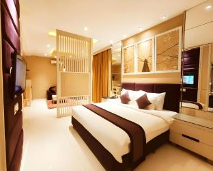 hotel wisata niaga
