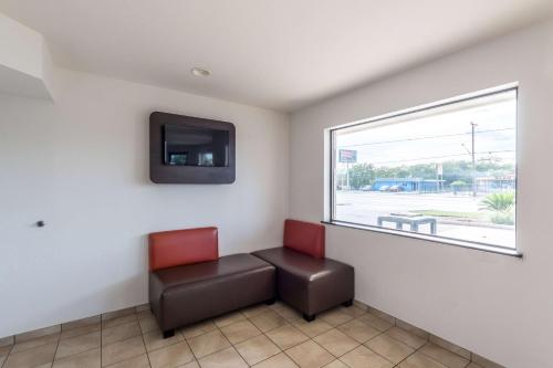 motel 6 san antonio tx south ww white rd