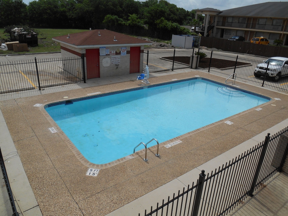 motel 6 san antonio tx south ww white rd