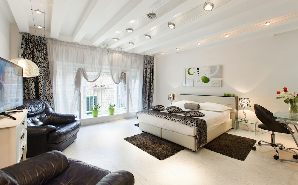 royal suites