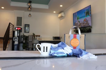 hometel suites in los angeles koreatown