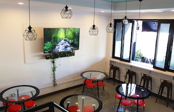 hometel suites in los angeles koreatown