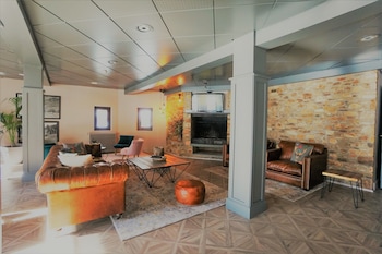 hotel and spa niunit