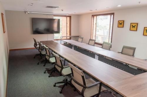 hotel habitel select