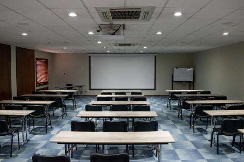 hotel habitel select