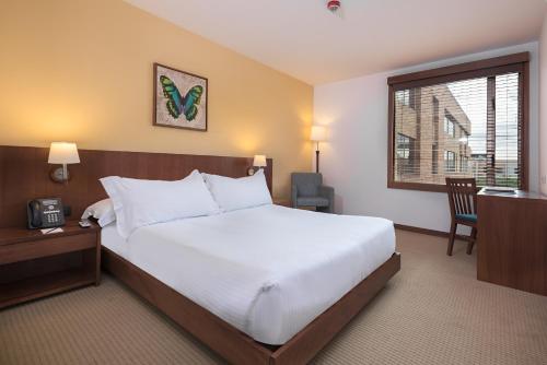 hotel habitel select