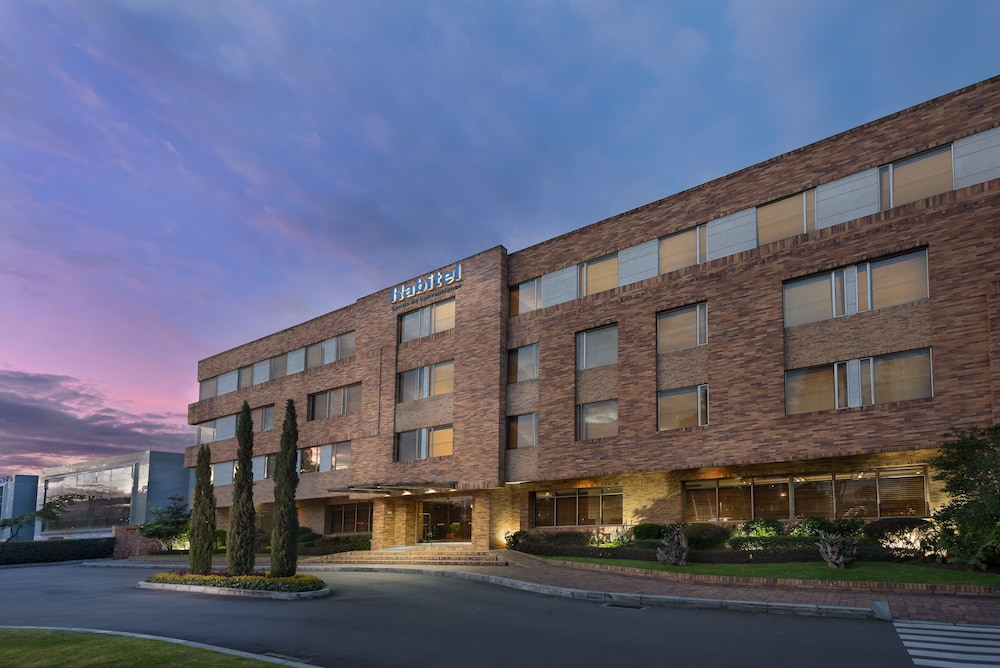 hotel habitel select