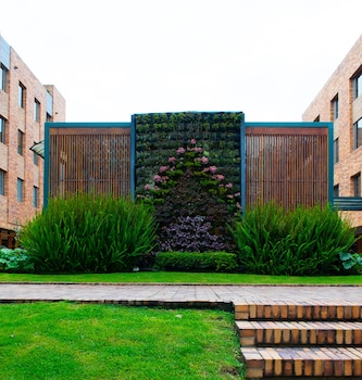 hotel habitel select