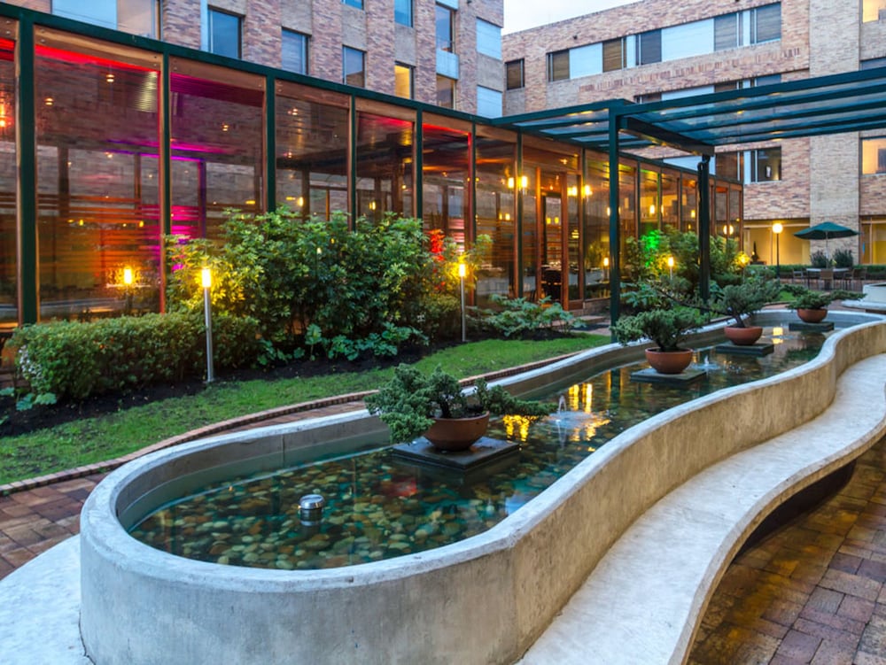 hotel habitel select