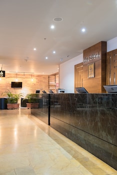 hotel habitel select