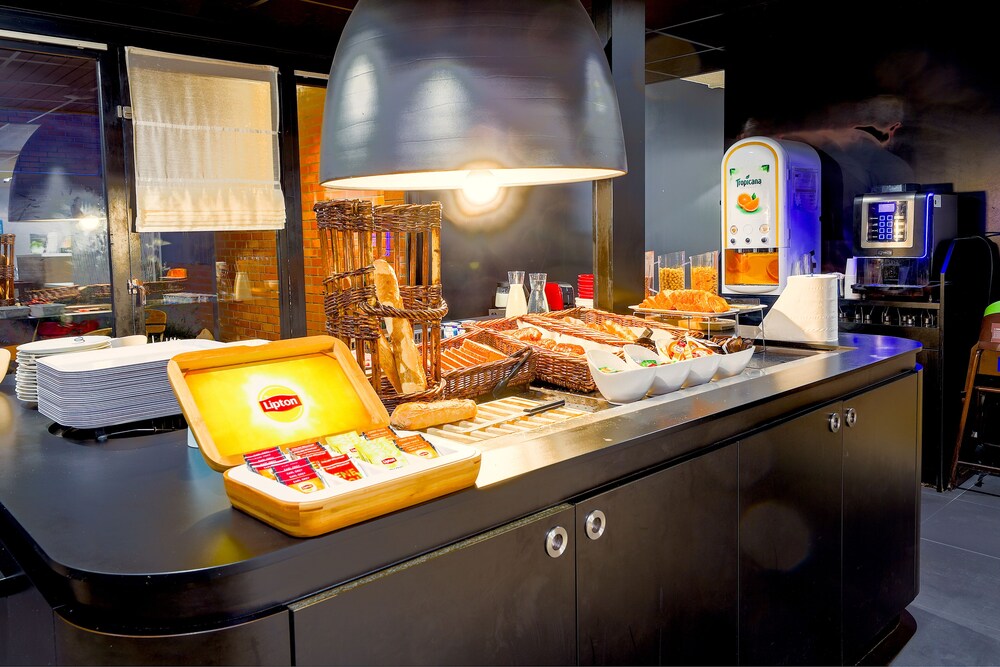 Hotel Rbx - Roubaix Centre,Roubaix>>Lille,2 star