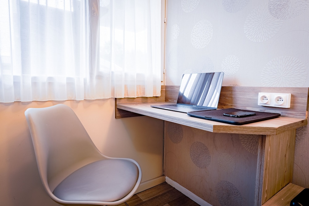 Hotel Rbx - Roubaix Centre,Roubaix>>Lille,2 star