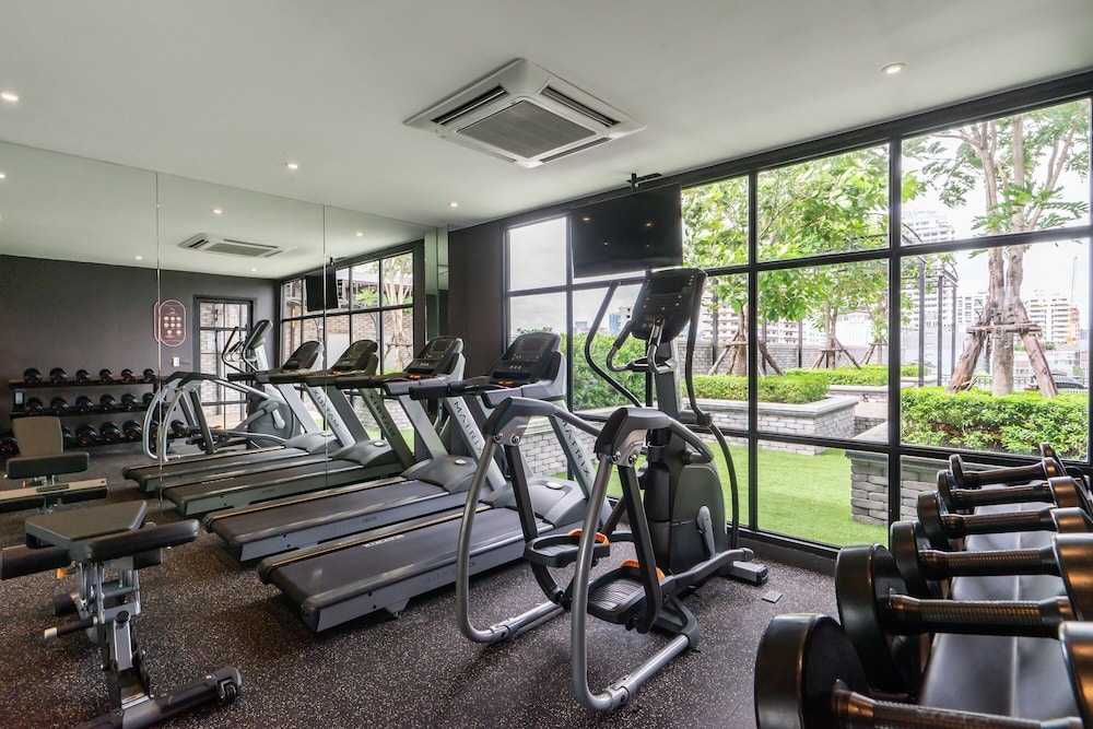 the coach boutique hotel sukhumvit 14 bangkok by compass hospitality