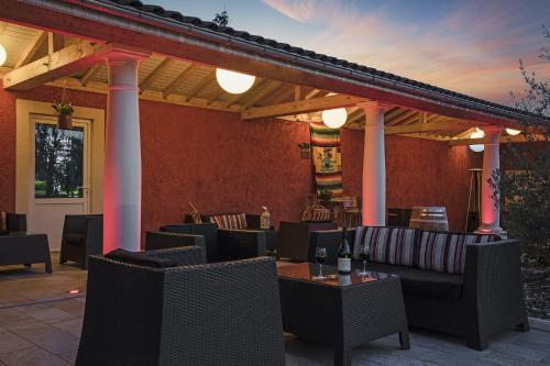 the originals boutique hotel le pillebois bourg en bresse nord inter hotel