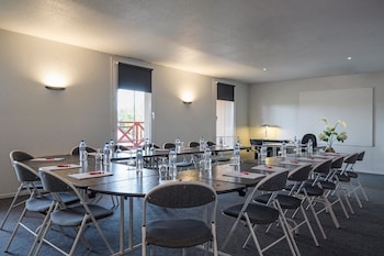the originals boutique hotel le pillebois bourg en bresse nord inter hotel