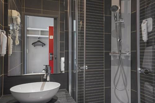 the originals boutique hotel le pillebois bourg en bresse nord inter hotel