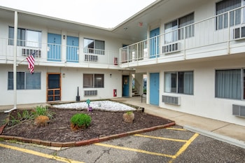 days inn by wyndham new philadelphia